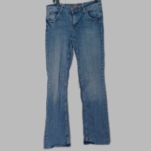 - Women's Blue Jeans long